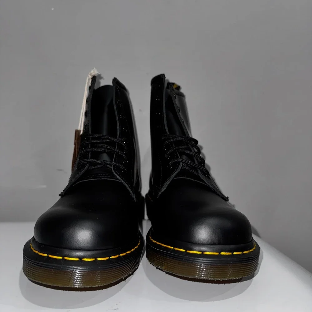 Dr. Martens 1460 Boot Unisex Men 9 Women 10 Black Smooth N€W Leather $180